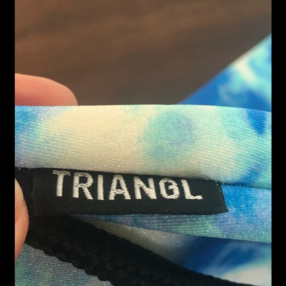 Triangl Backpack 🎒 - Picture 1 of 4